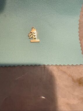 14k yellow gold #1 Mom Charm Pendant